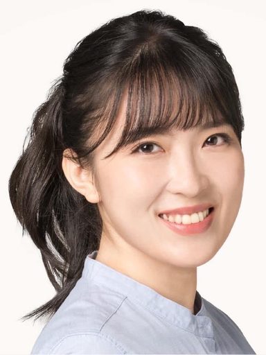 山田摩衣 portrait
