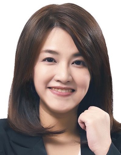 邱婷蔚 portrait