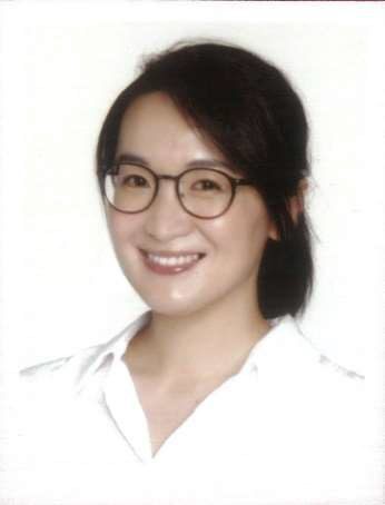 顏蔚慈 portrait