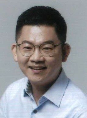 黃心華 portrait