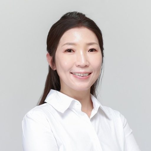 蔡麗青 portrait