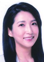 鍾佩玲 portrait