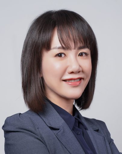 謝衣鳯 portrait